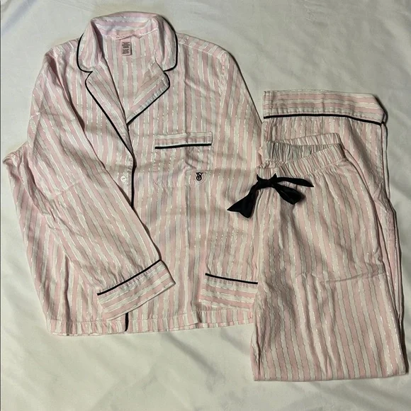 Victoria's Secret Pink and White Striped Pajama Set with Silver - Picture 6 of 12